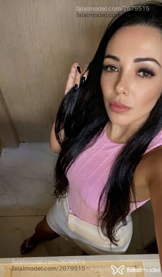 Acompanhante mulher morena (o) de olhos castanhos em Cascavel - Karina