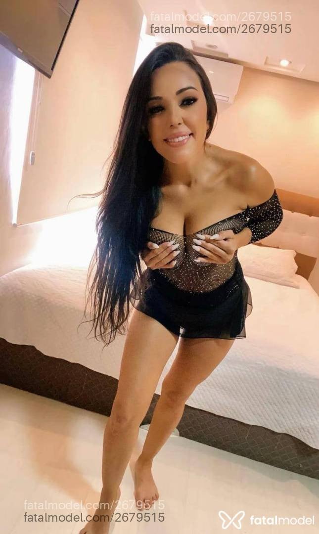 Acompanhante mulher morena (o) de olhos castanhos - Karina