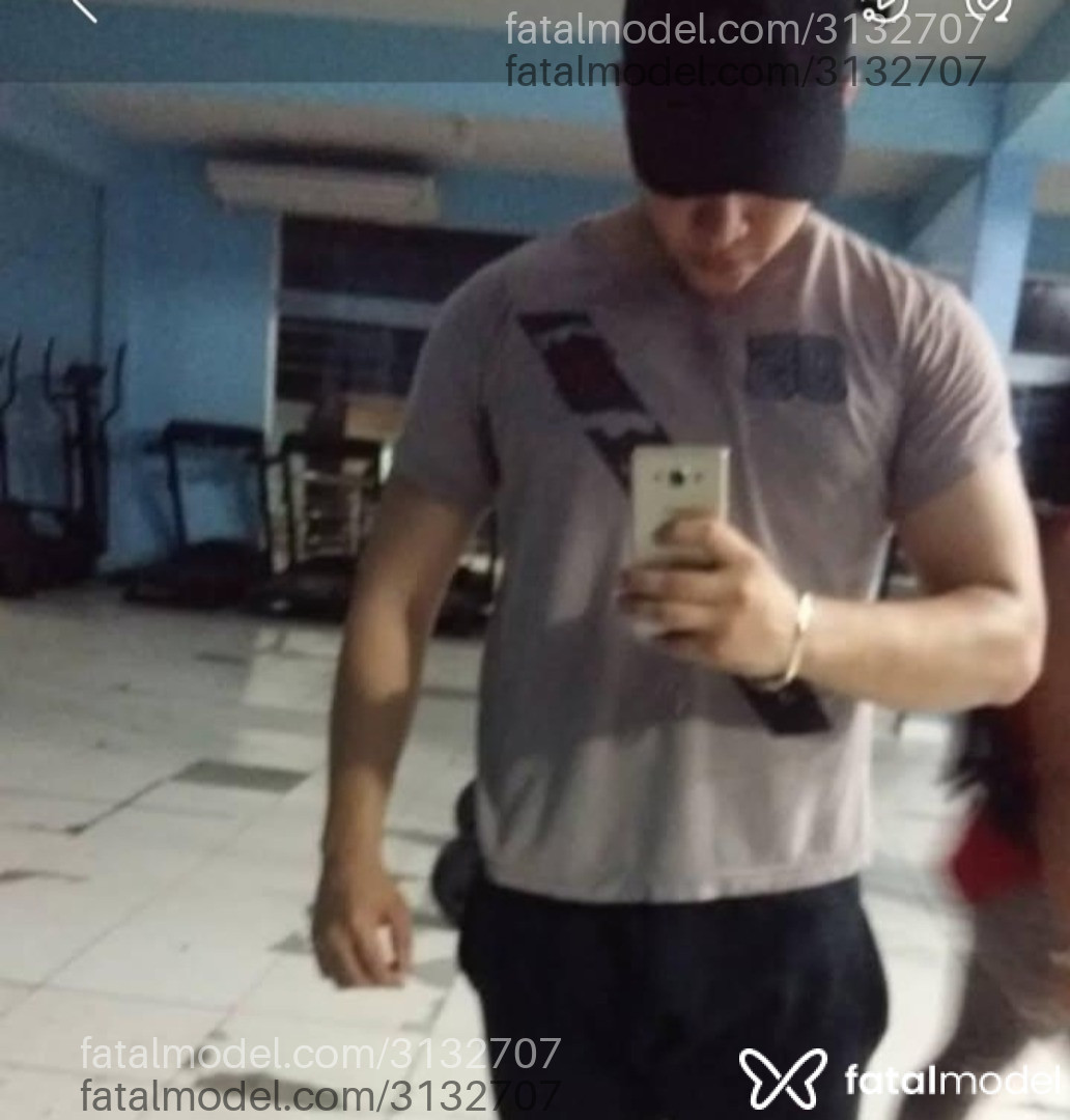 Acompanhante homem com cabelo castanho de olhos castanhos em Caxias do Sul - Raxbau
