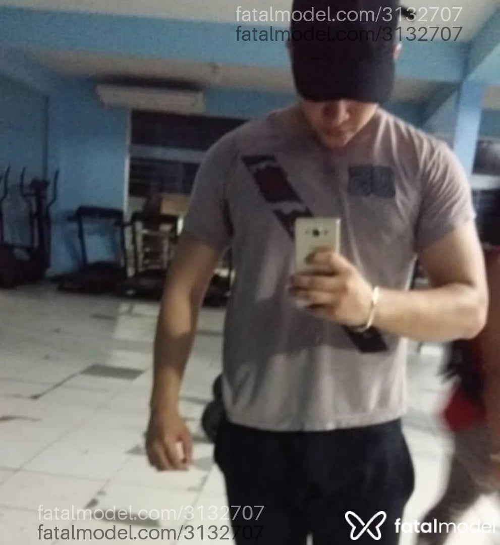 Acompanhante homem com cabelo castanho de olhos castanhos em Caxias do Sul - Raxbau