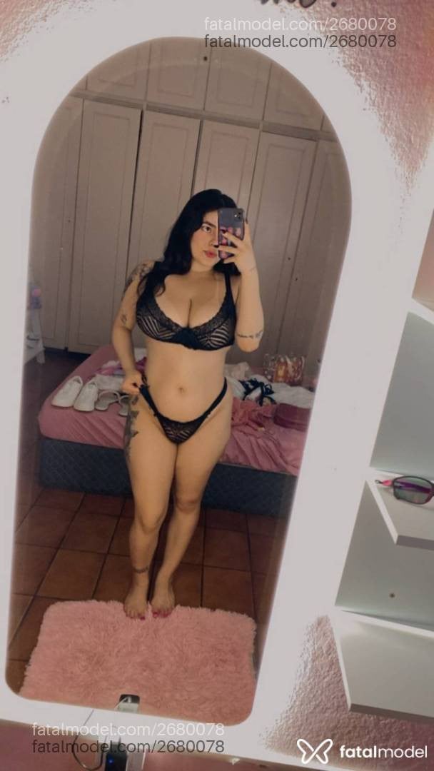 Acompanhante mulher morena (o) de olhos castanhos - Bia