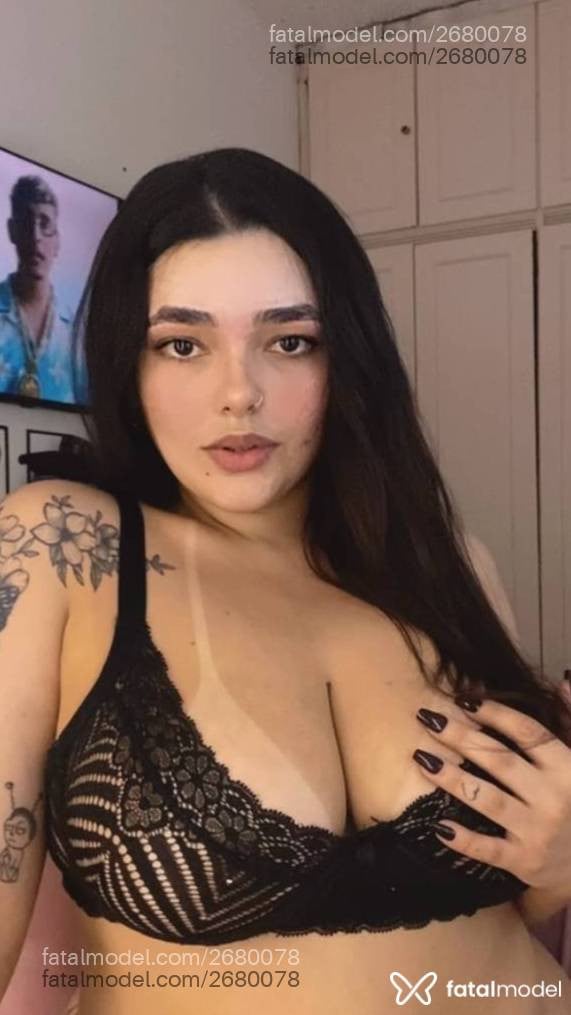 Acompanhante mulher morena (o) de olhos castanhos - Bia