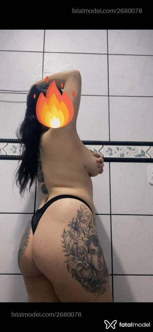 Acompanhante mulher morena (o) de olhos castanhos - Bia
