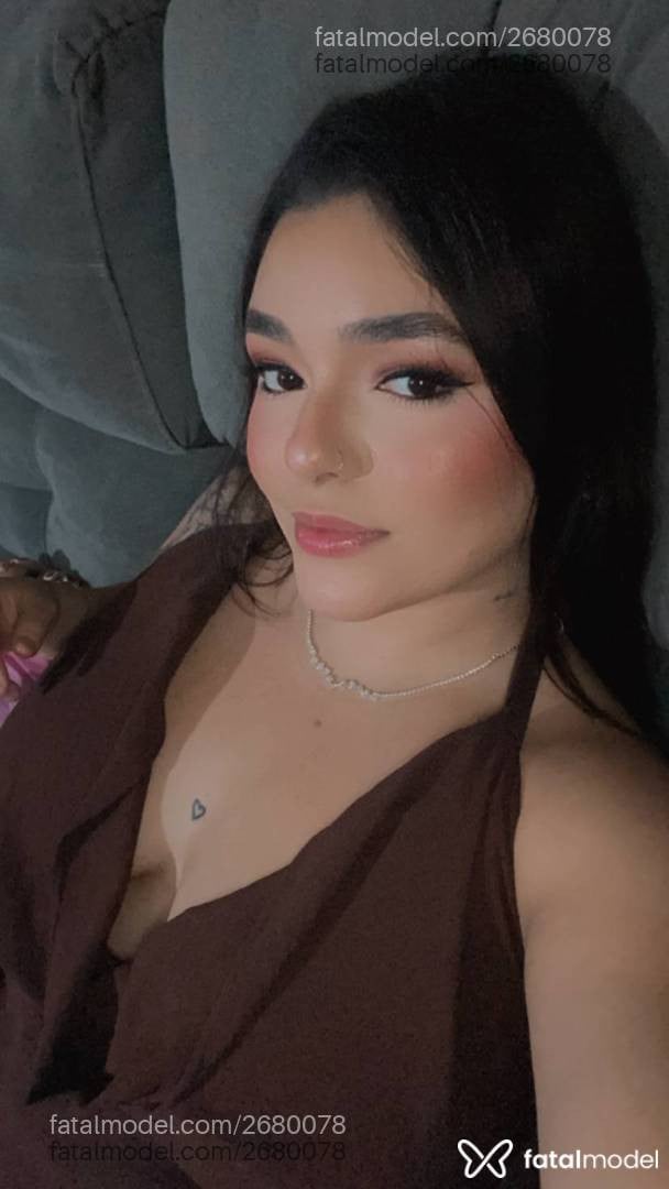Acompanhante mulher morena (o) de olhos castanhos - Bia