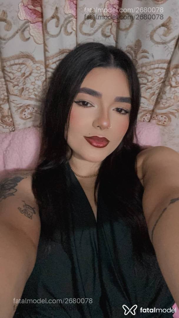 Acompanhante mulher morena (o) de olhos castanhos - Bia