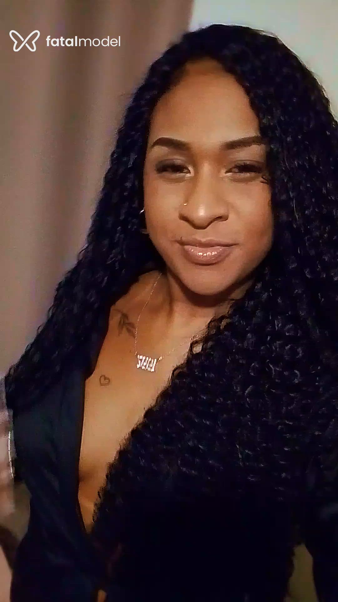 Acompanhante mulher morena (o) de olhos pretos - Maay Lima Acompanhante mulher morena (o) de olhos pretos - Maay Lima