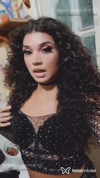 Acompanhante mulher trans com cabelo castanho de olhos castanhos em Abaetetuba - Diana evans cat