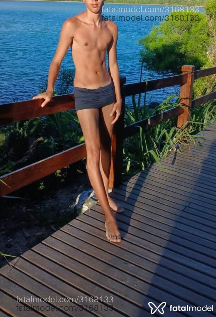 Acompanhante homem morena (o) de olhos castanhos em Rio de Janeiro - Mendonça