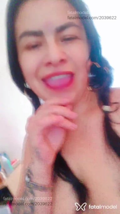 Acompanhante mulher morena (o) de olhos verdes em Virtual - Lurdinha