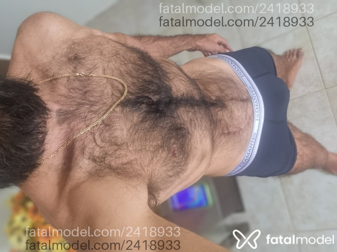Acompanhante homem com cabelo castanho de olhos mel em João Pessoa - Costa