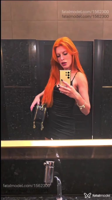 Acompanhante mulher ruiva (o) de olhos verdes em São Paulo - Dafne Spindula