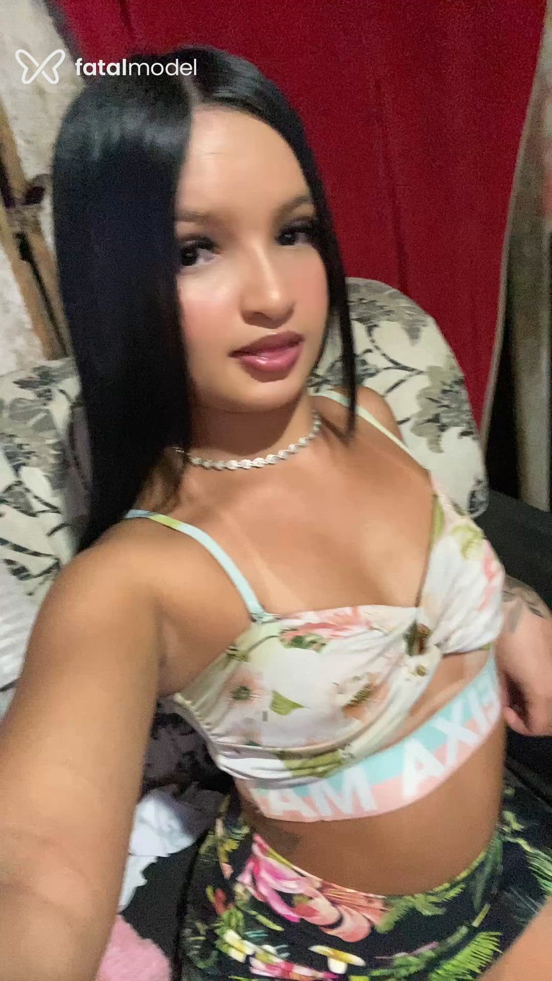 Acompanhante mulher morena (o) de olhos castanhos - Nathalia