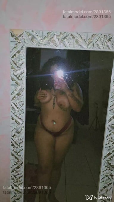 Acompanhante mulher morena (o) de olhos castanhos em Hortolândia Acompanhante mulher morena (o) de olhos castanhos em Hortolândia - Lua