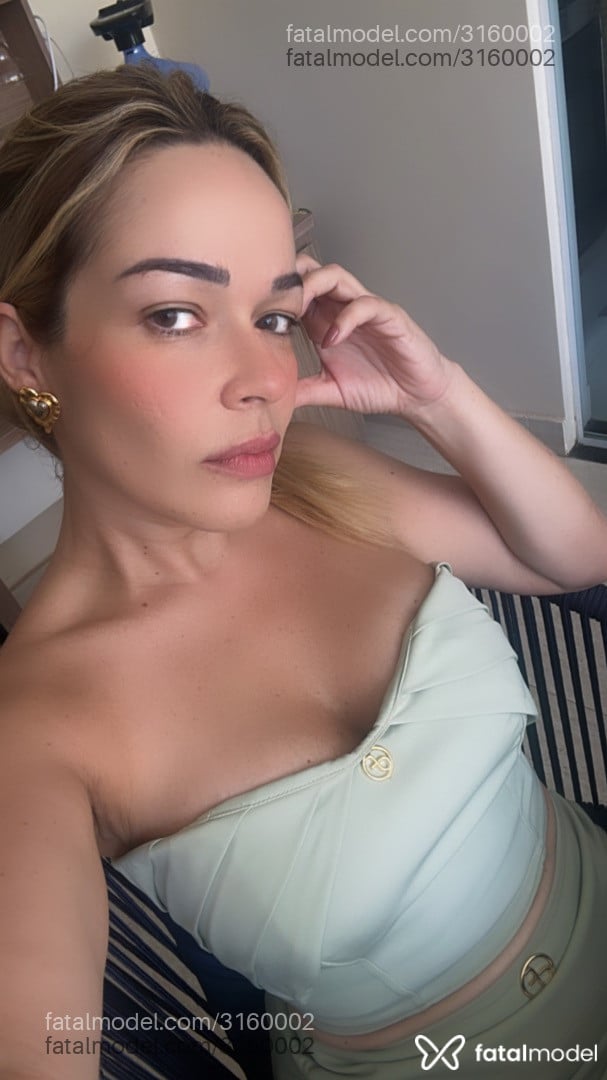 Acompanhante mulher loira (o) de olhos verdes em Taubaté - Nicole