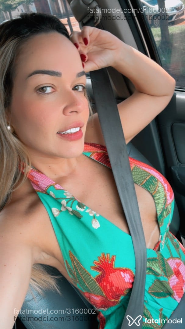 Acompanhante mulher loira (o) de olhos verdes em Taubaté - Nicole