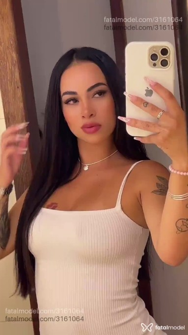 Acompanhante mulher com cabelo castanho de olhos pretos em Vila Velha - Bianca