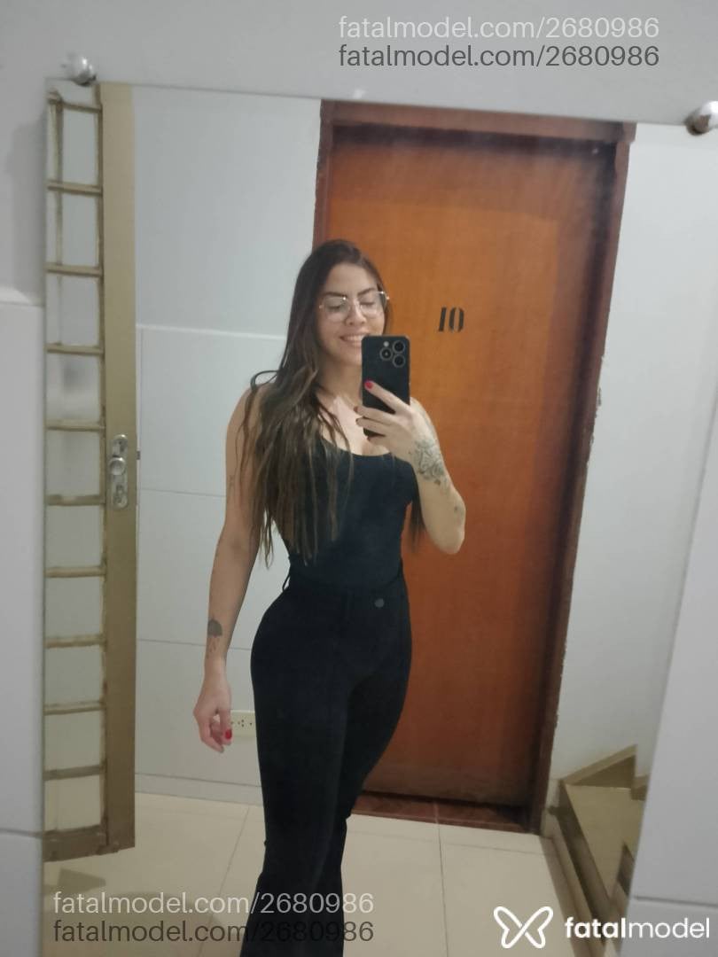 Acompanhante mulher loira (o) de olhos castanhos em Goianésia - Nikaela