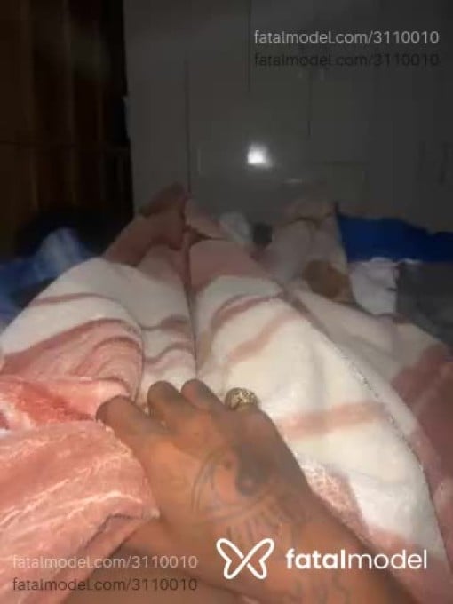 Acompanhante homem com cabelo colorido de olhos pretos em Esteio Acompanhante homem com cabelo colorido de olhos pretos em Esteio - Rafael Silva