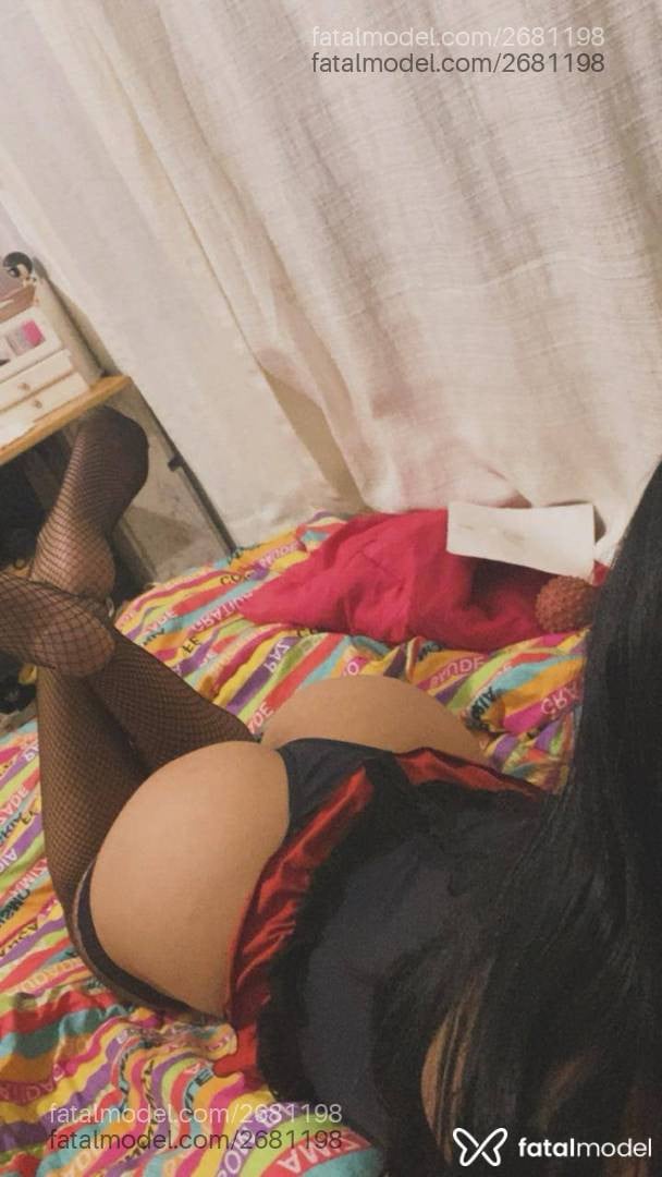 Acompanhante mulher morena (o) de olhos castanhos em São Vicente - Thays
