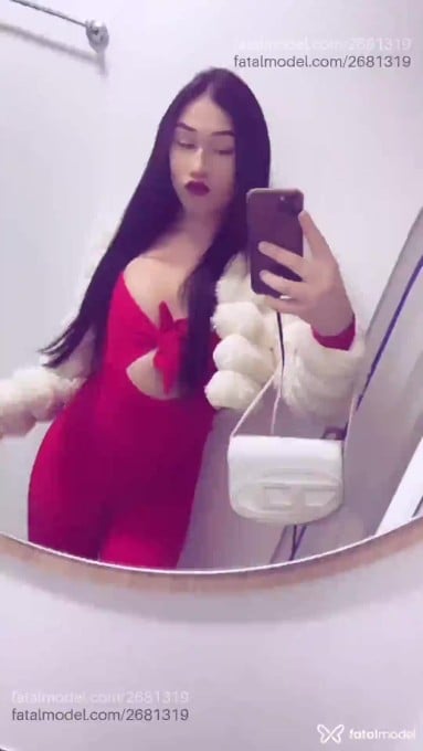 Acompanhante mulher trans morena (o) de olhos castanhos em Guaratuba - Julya Schmitt