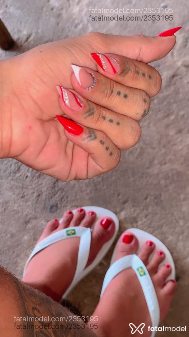 Acompanhante mulher ruiva (o) de olhos castanhos em Pará de Minas Acompanhante mulher ruiva (o) de olhos castanhos em Pará de Minas - Gabiih