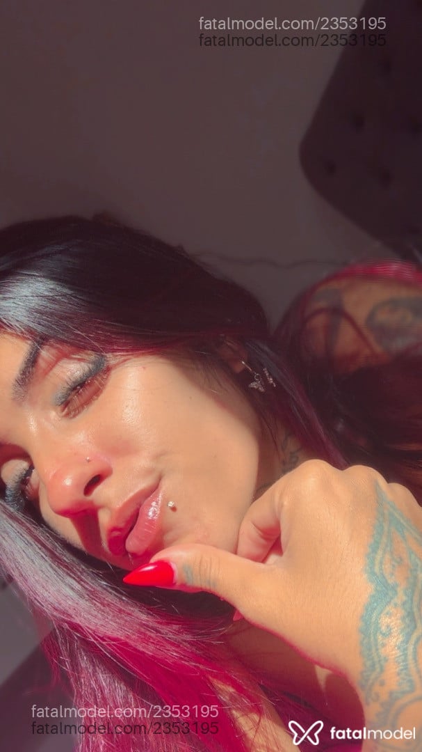 Acompanhante mulher ruiva (o) de olhos castanhos em Pará de Minas Acompanhante mulher ruiva (o) de olhos castanhos em Pará de Minas - Gabiih