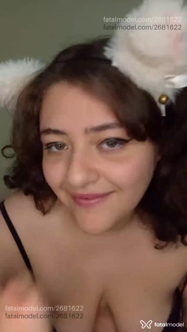 Acompanhante mulher com cabelo castanho de olhos verdes - Rafaela Lopez Acompanhante mulher com cabelo castanho de olhos verdes - Rafaela Lopez