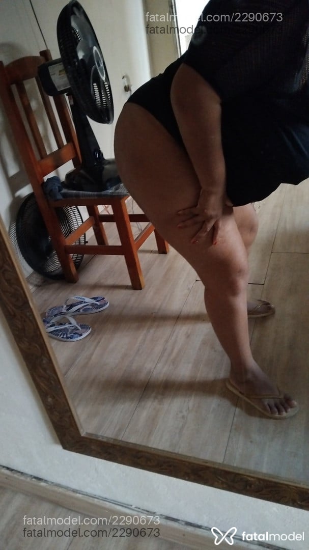 Acompanhante mulher morena (o) de olhos pretos em Pelotas Acompanhante mulher morena (o) de olhos pretos em Pelotas - Bombomje