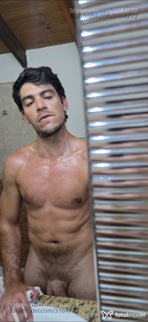 Acompanhante homem com cabelo castanho de olhos verdes em Virtual - Andres Gringo