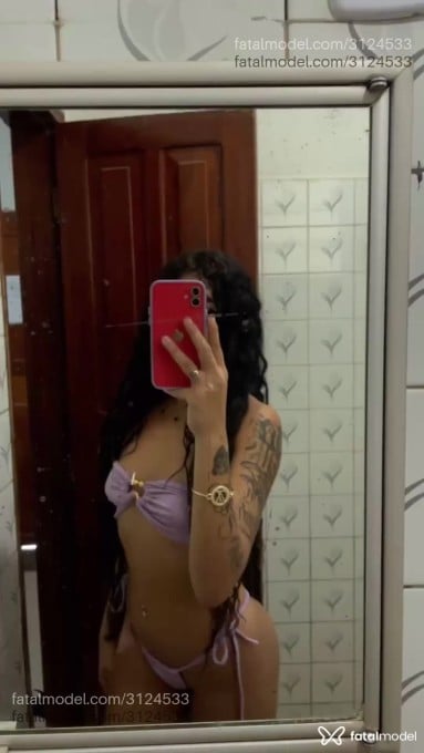 Acompanhante mulher morena (o) de olhos castanhos em Pontes e Lacerda Acompanhante mulher morena (o) de olhos castanhos em Pontes e Lacerda - Cacheado