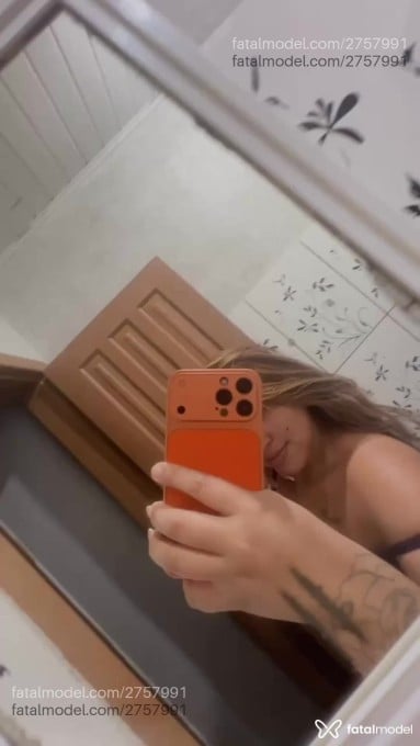 Acompanhante mulher ruiva (o) de olhos pretos em Porto Velho Acompanhante mulher ruiva (o) de olhos pretos em Porto Velho - Anna Lorena
