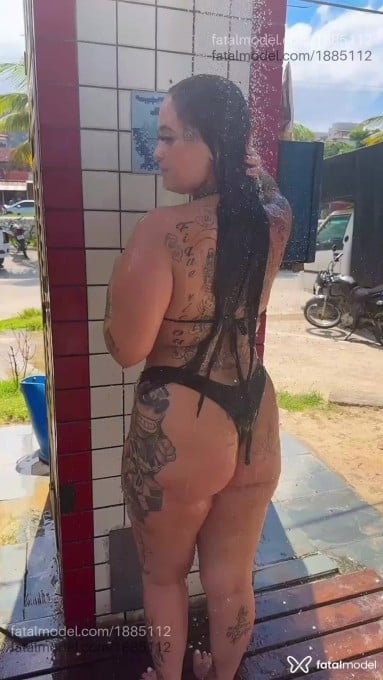 Acompanhante mulher morena (o) de olhos verdes em Bertioga - Gabrielly vitória
