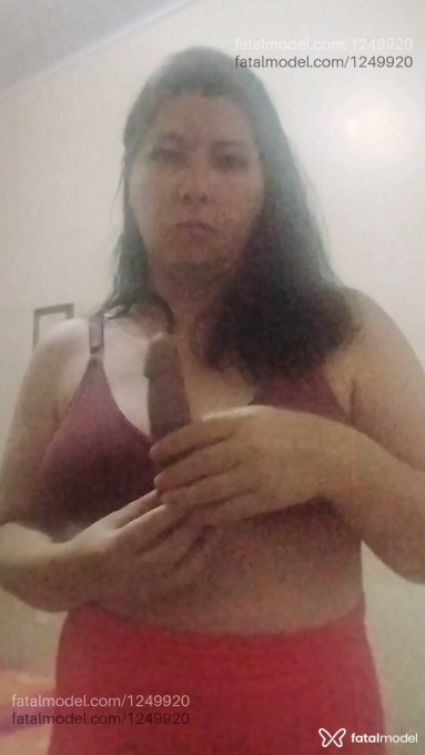 Acompanhante mulher com cabelo castanho de olhos pretos em Rio Grande - Talissa