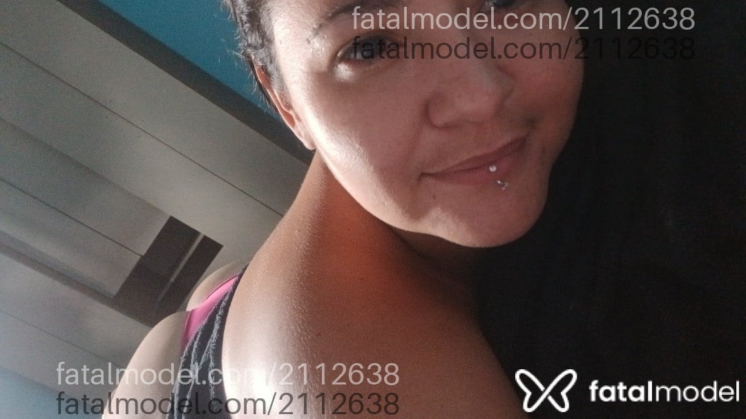 Acompanhante mulher morena (o) de olhos pretos - Sabrina Acompanhante mulher morena (o) de olhos pretos - Sabrina