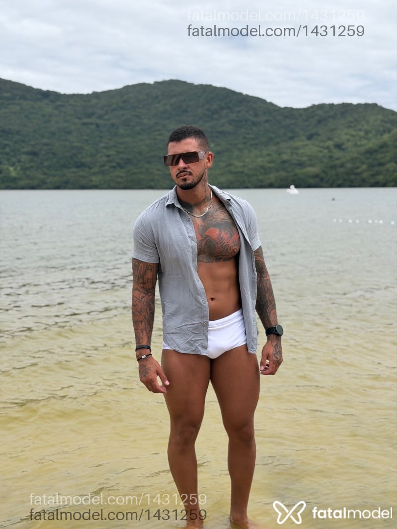 Acompanhante homem morena (o) de olhos castanhos em Londrina Acompanhante homem morena (o) de olhos castanhos em Londrina - Igor Gomes