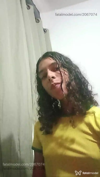 Acompanhante mulher trans morena (o) de olhos castanhos em Virtual - Jawny