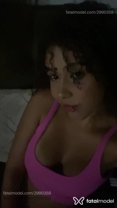 Acompanhante mulher morena (o) de olhos castanhos em Vila Velha - Nickii