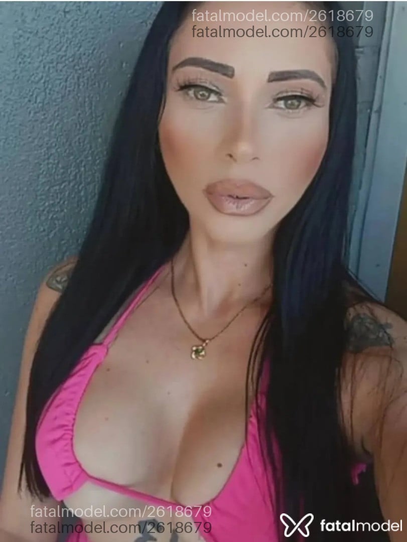 Acompanhante mulher morena (o) de olhos verdes em Imbituba Acompanhante mulher morena (o) de olhos verdes em Imbituba - Camila fontine