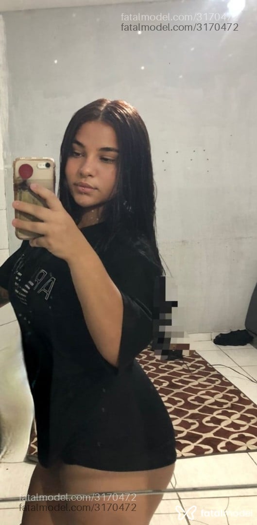 Acompanhante mulher com cabelo castanho de olhos mel em Cabo Frio - Maria Alice