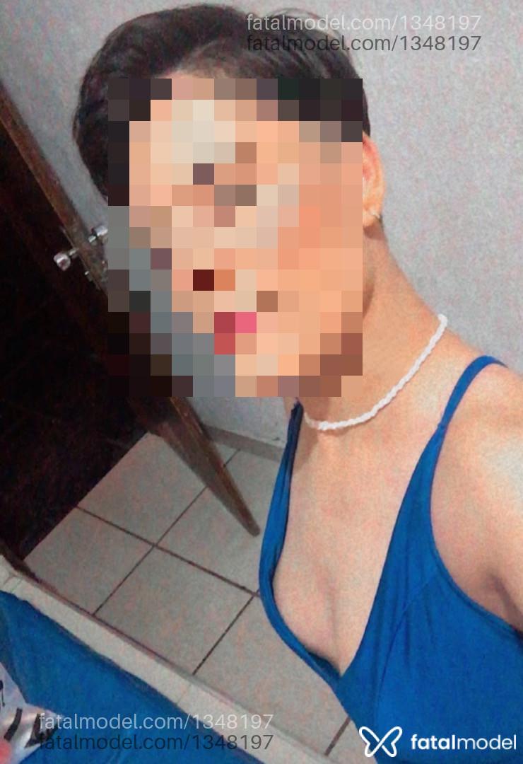 Acompanhante mulher com cabelo castanho de olhos castanhos - Laila