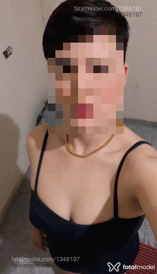 Acompanhante mulher com cabelo castanho de olhos castanhos - Laila