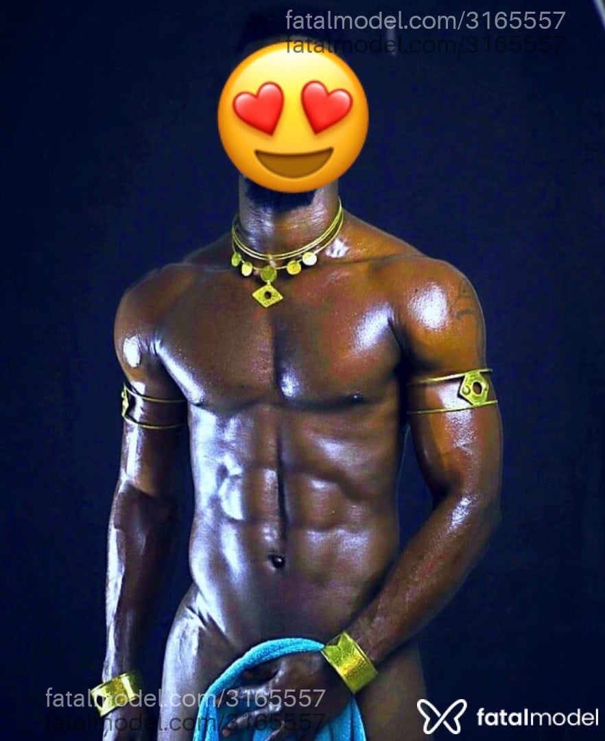 Acompanhante homem morena (o) de olhos pretos - Júnior Acompanhante homem morena (o) de olhos pretos - Júnior