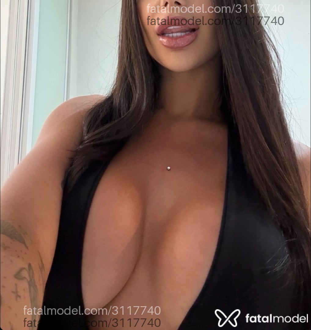 Acompanhante mulher morena (o) de olhos mel em São José - Geovanna