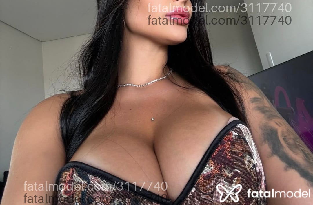 Acompanhante mulher morena (o) de olhos mel em São José - Geovanna
