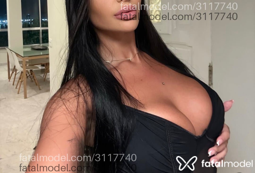 Acompanhante mulher morena (o) de olhos mel em São José - Geovanna
