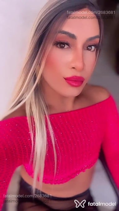 Acompanhante mulher trans loira (o) de olhos castanhos em Feira de Santana Acompanhante mulher trans loira (o) de olhos castanhos em Feira de Santana - Rebeca Telles
