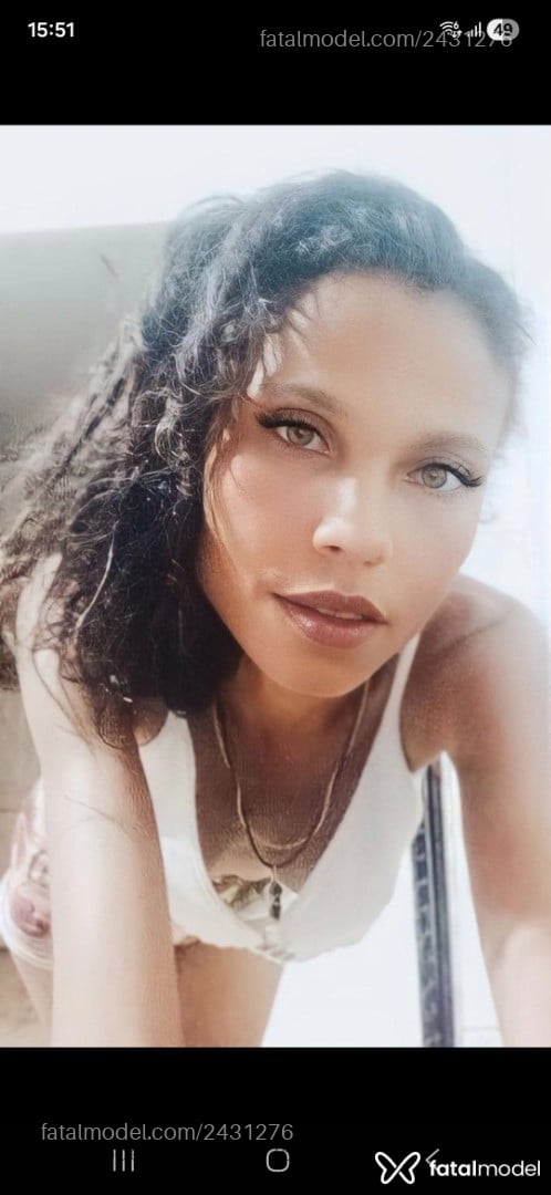 Acompanhante mulher morena (o) de olhos castanhos em Guarantã do Norte - Cielly