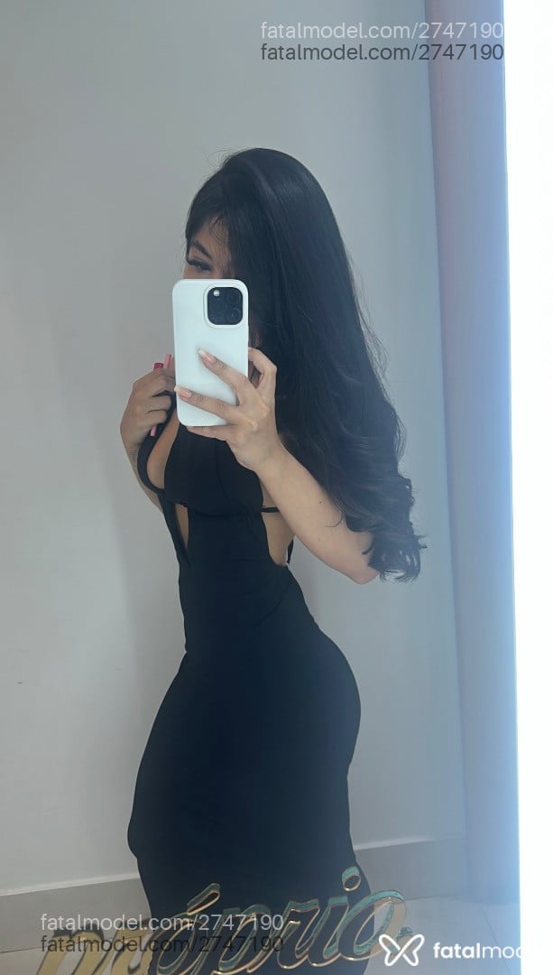 Acompanhante mulher morena (o) de olhos pretos - Melissa Mel Acompanhante mulher morena (o) de olhos pretos - Melissa Mel