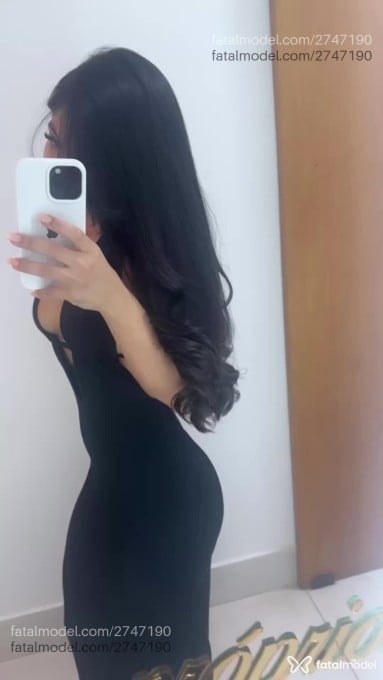Acompanhante mulher morena (o) de olhos pretos - Melissa Mel Acompanhante mulher morena (o) de olhos pretos - Melissa Mel