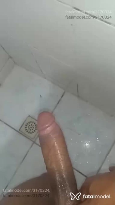 Acompanhante homem com cabelo castanho de olhos castanhos em Rio das Ostras - Oliver